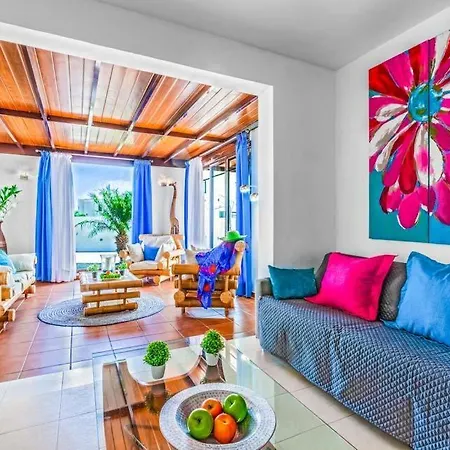 Vila Playa Blanca Sleeps 6 Pool Air Con Wifi